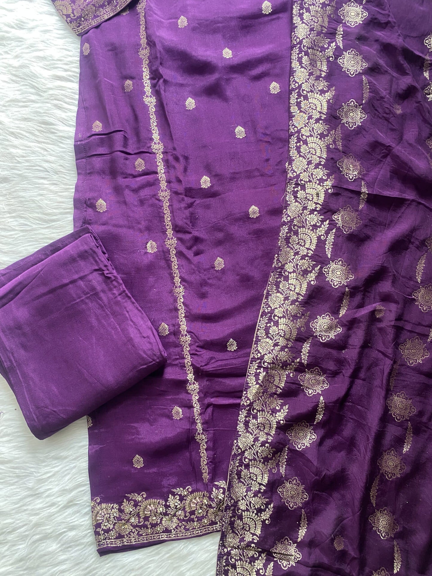 “Suhani” Beautiful russian jacquard kurti pant with dupatta set