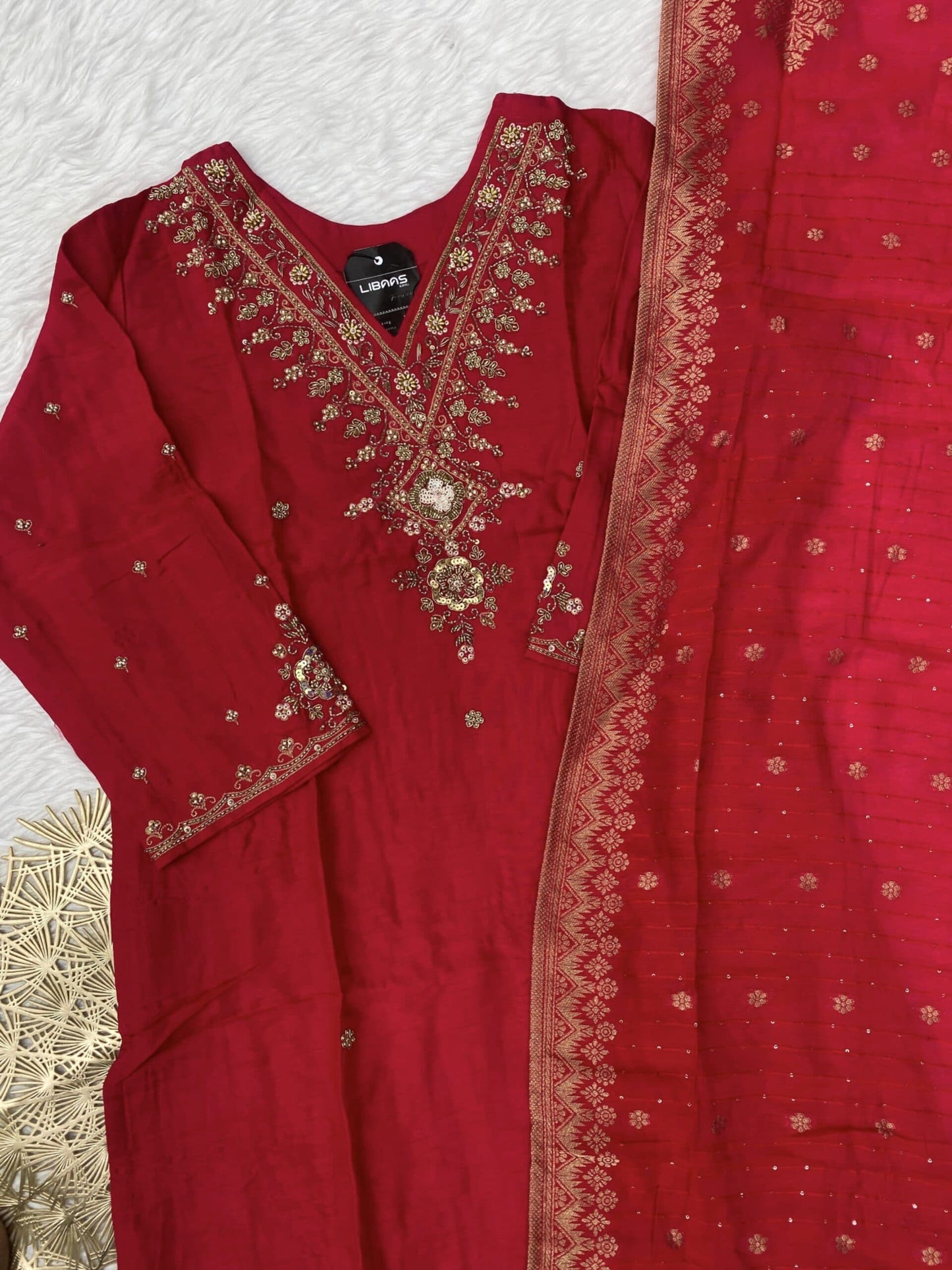 “Kaynat” Beautiful pink V neck handwork set