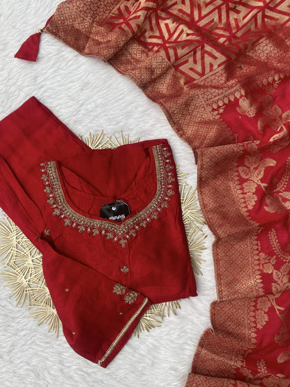 “Isha” Red premium range dola silk set 🛍️