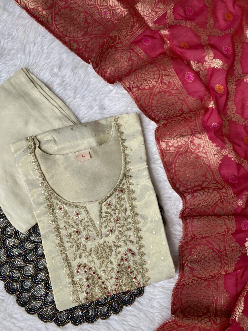 “Nazma” Tissue silk straight kurti with straight pants and dupatta 🌙