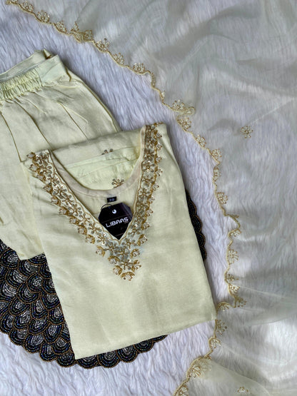 “Rehmat” Festive wear Dola silk kurta bottom with dupatta set 🛍️