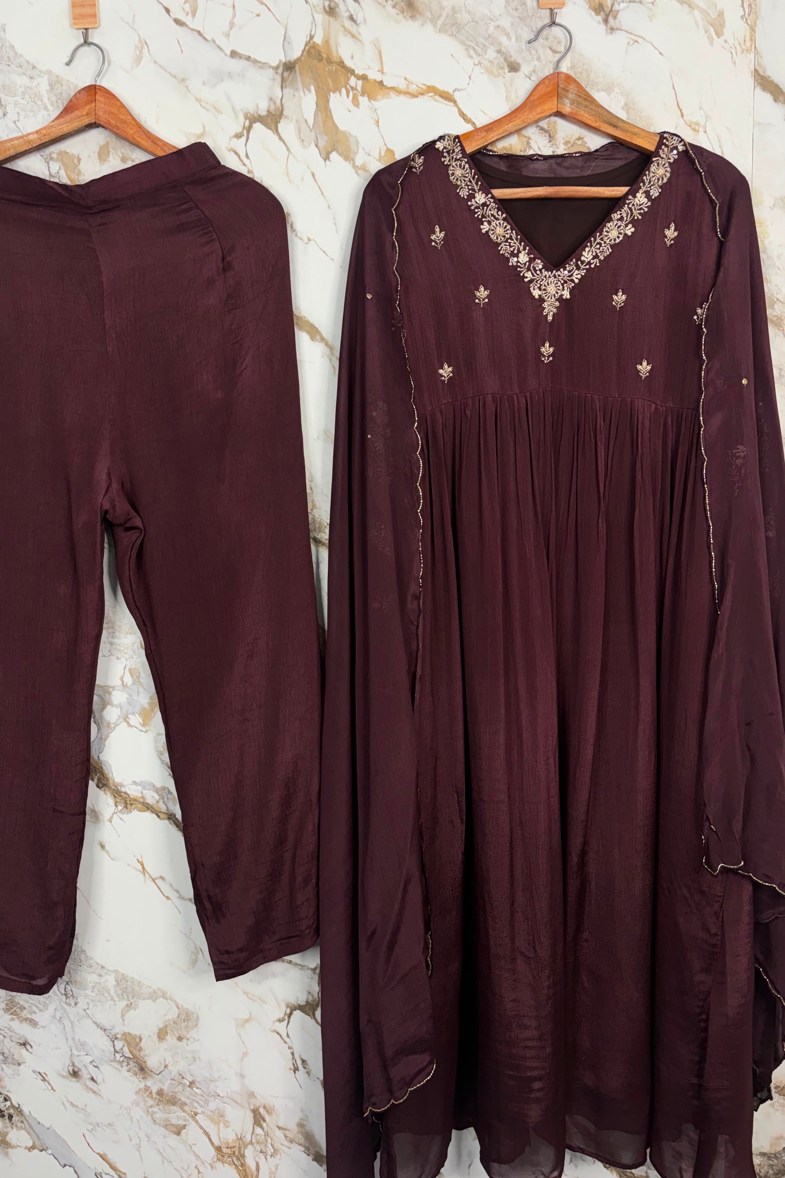 “Az026” Premium Party Wear Chinnon Anarkali Suit set 🛍️