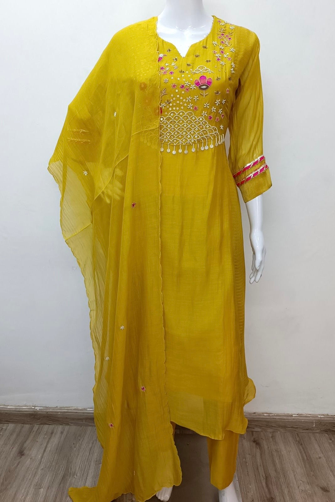 “Ishani” Premium Mul Chanderi A line Anarkali Kurta Set (Copy)