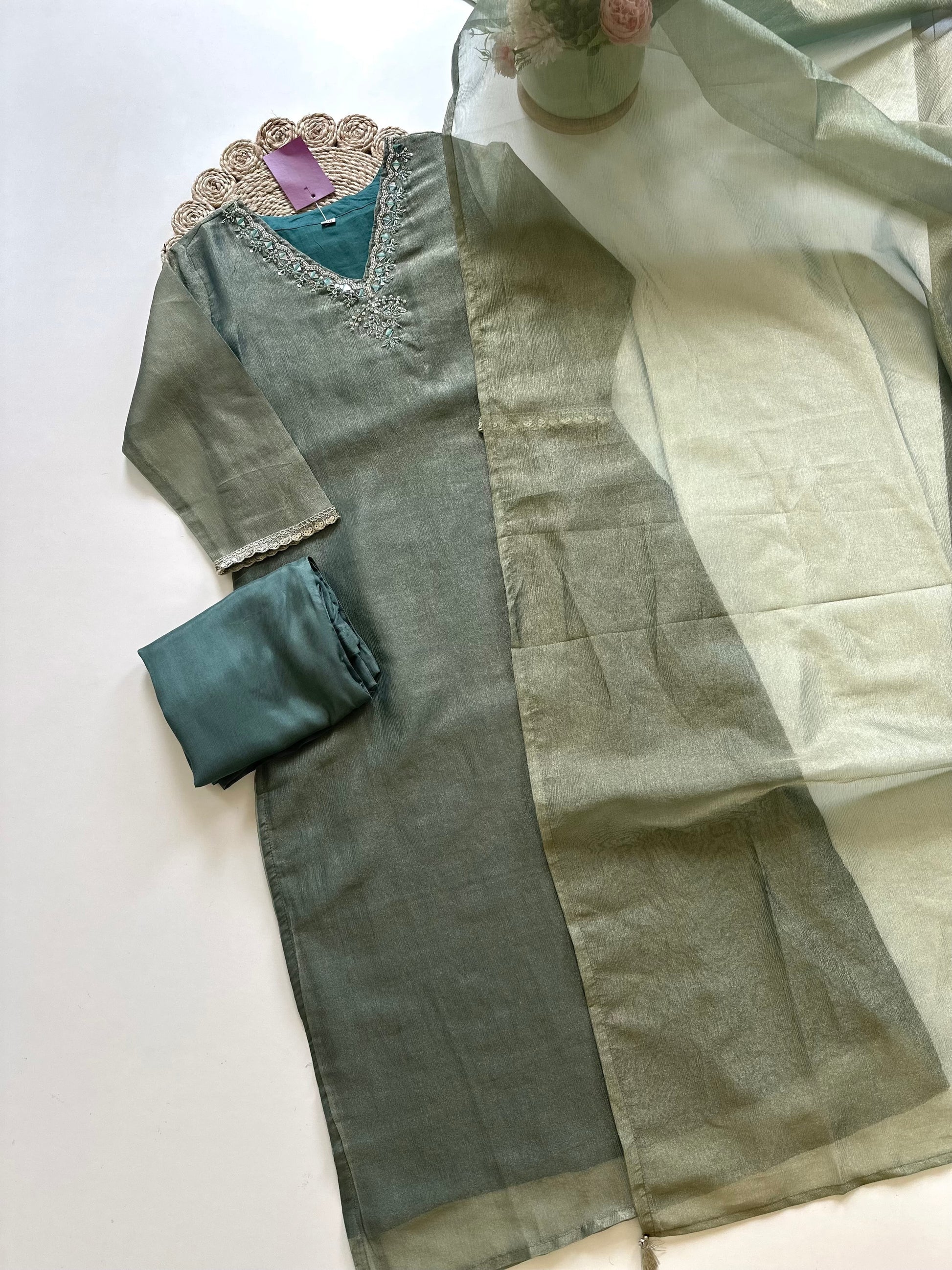 “Charvi” Crush tissue light weight v neck kurta set