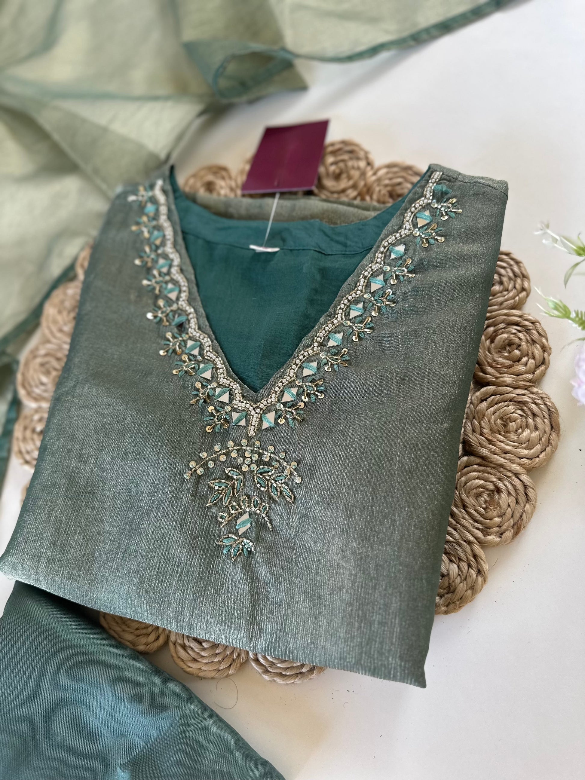 “Charvi” Crush tissue light weight v neck kurta set
